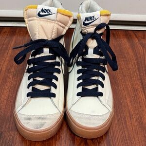 Nike High-Tops Blazer Mid 77 Premium  with Navy Gum Sneakers